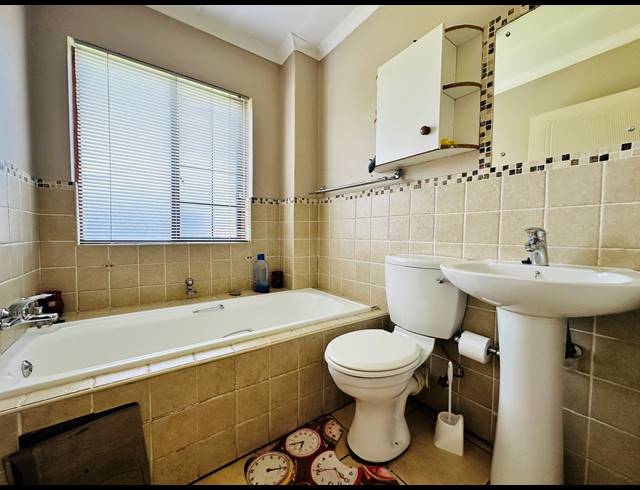 3 BEDROOM HOUSE FOR SALE IN ALBERTSDAL